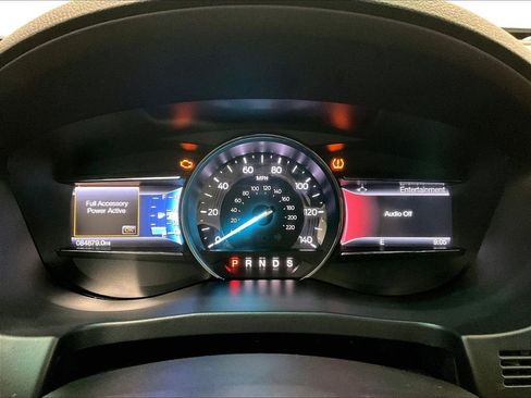 Used 2016 Ford Explorer XLT w/ Equipment Group 201A AWD/4WD image 24