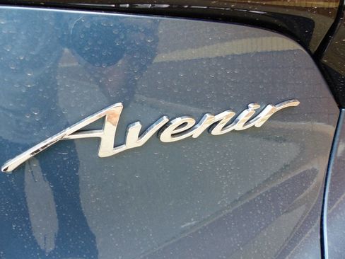 Used 2024 Buick Encore GX Avenir AWD/4WD image 11