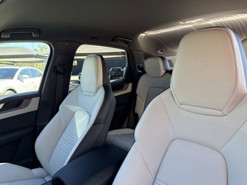 Certified 2025 Porsche Cayenne S image 48