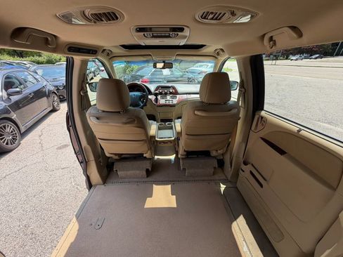 Used 2010 Honda Odyssey EX-L image 22