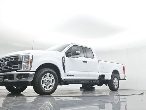 New 2026 Ford F350 XLT RWD image 47