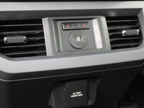 Used 2025 Ford F350 Lariat w/ Black Appearance Package image 11