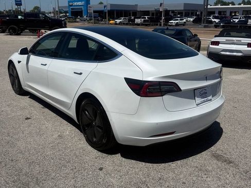 Used 2019 Tesla Model 3 Standard Range Plus RWD image 5