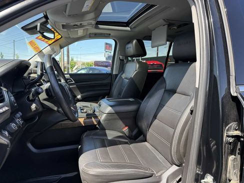 Used 2018 GMC Yukon Denali w/ Denali Ultimate Black Edition AWD/4WD image 12