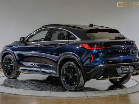 Used 2024 INFINITI QX55 Essential w/ Accent Package image 12