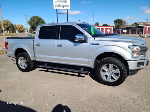 Used 2018 Ford F150 Platinum w/ Equipment Group 701A Luxury image 9