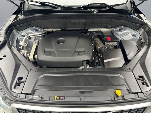 Used 2020 Volvo XC90 T6 R-Design image 29