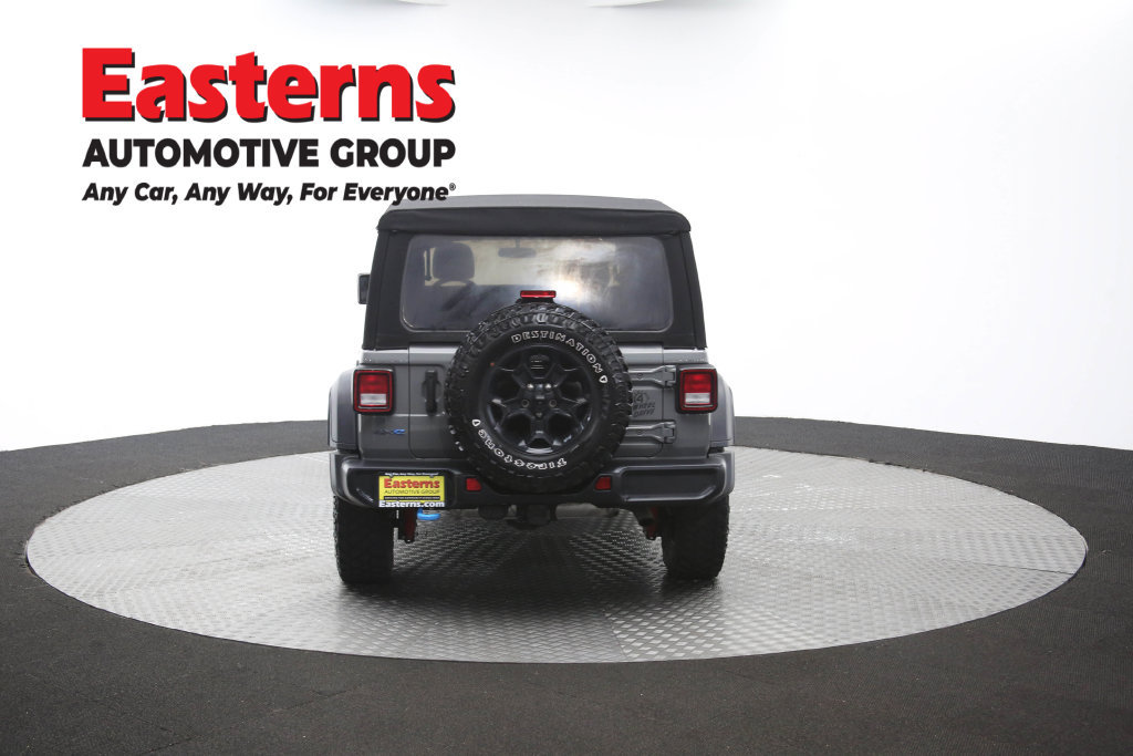 Used 2023 Jeep Wrangler Unlimited w/ Cold Weather Group AWD/4WD image 40