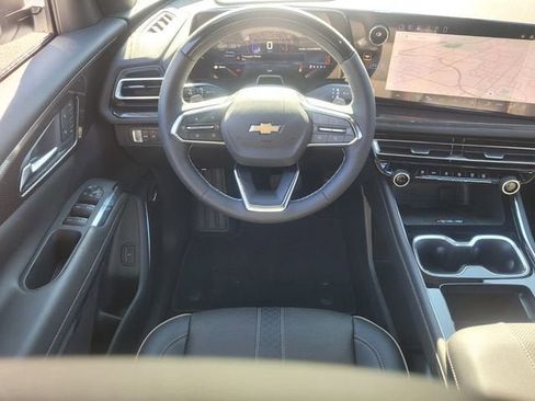 New 2026 Chevrolet Traverse High Country FWD image 8
