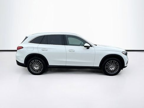 Used 2025 Mercedes-Benz GLC 300 GLC 300 image 8