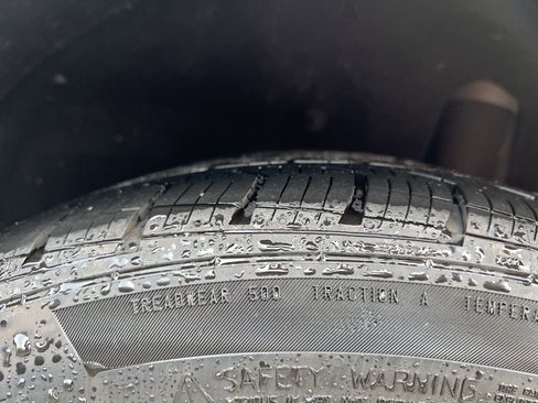 Certified 2018 Mercedes-Benz C 300 4MATIC Sedan image 12