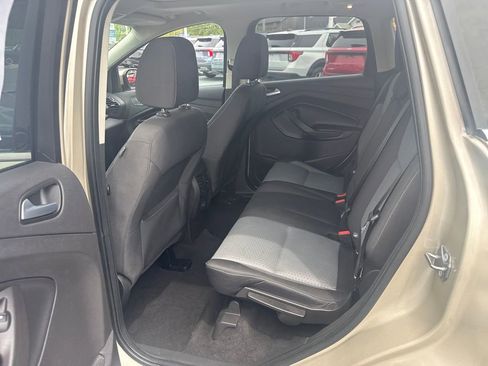 Used 2017 Ford Escape SE FWD image 13