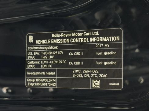 Used 2017 Rolls-Royce Dawn RWD image 48