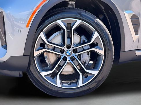 New 2026 BMW X5 xDrive40i AWD/4WD image 10