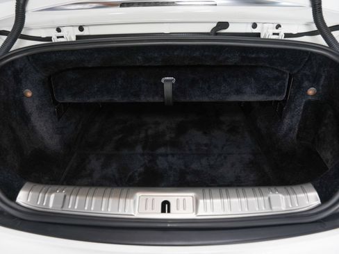 Used 2017 Rolls-Royce Dawn RWD image 42