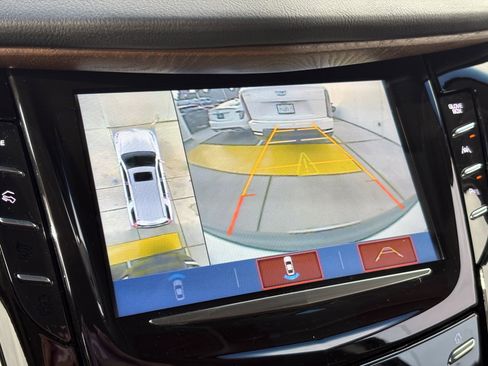 Used 2019 Cadillac Escalade Premium Luxury image 23