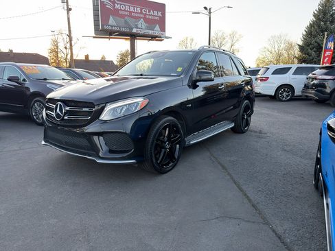 Used 2018 Mercedes-Benz GLE 43 AMG 4MATIC image 2