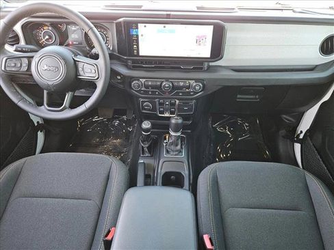 Used 2026 Jeep Wrangler Unlimited Sport AWD/4WD image 21