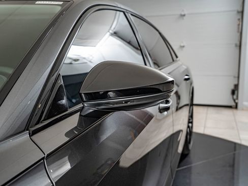 Used 2022 Audi S8 AWD/4WD image 9