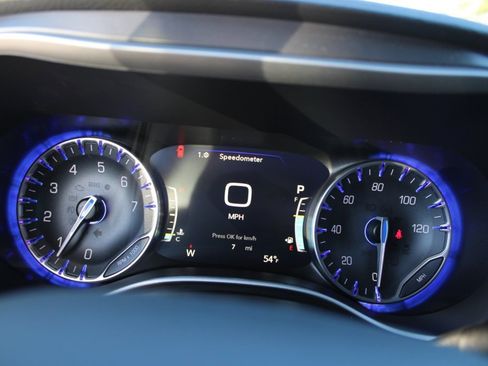 New 2026 Chrysler Pacifica Select image 16