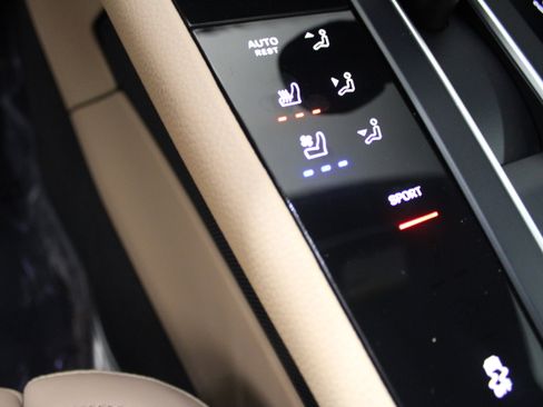 New 2026 Porsche Macan AWD/4WD image 28