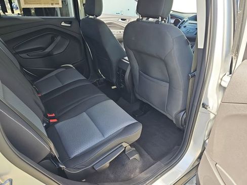 Used 2018 Ford Escape SE FWD image 11