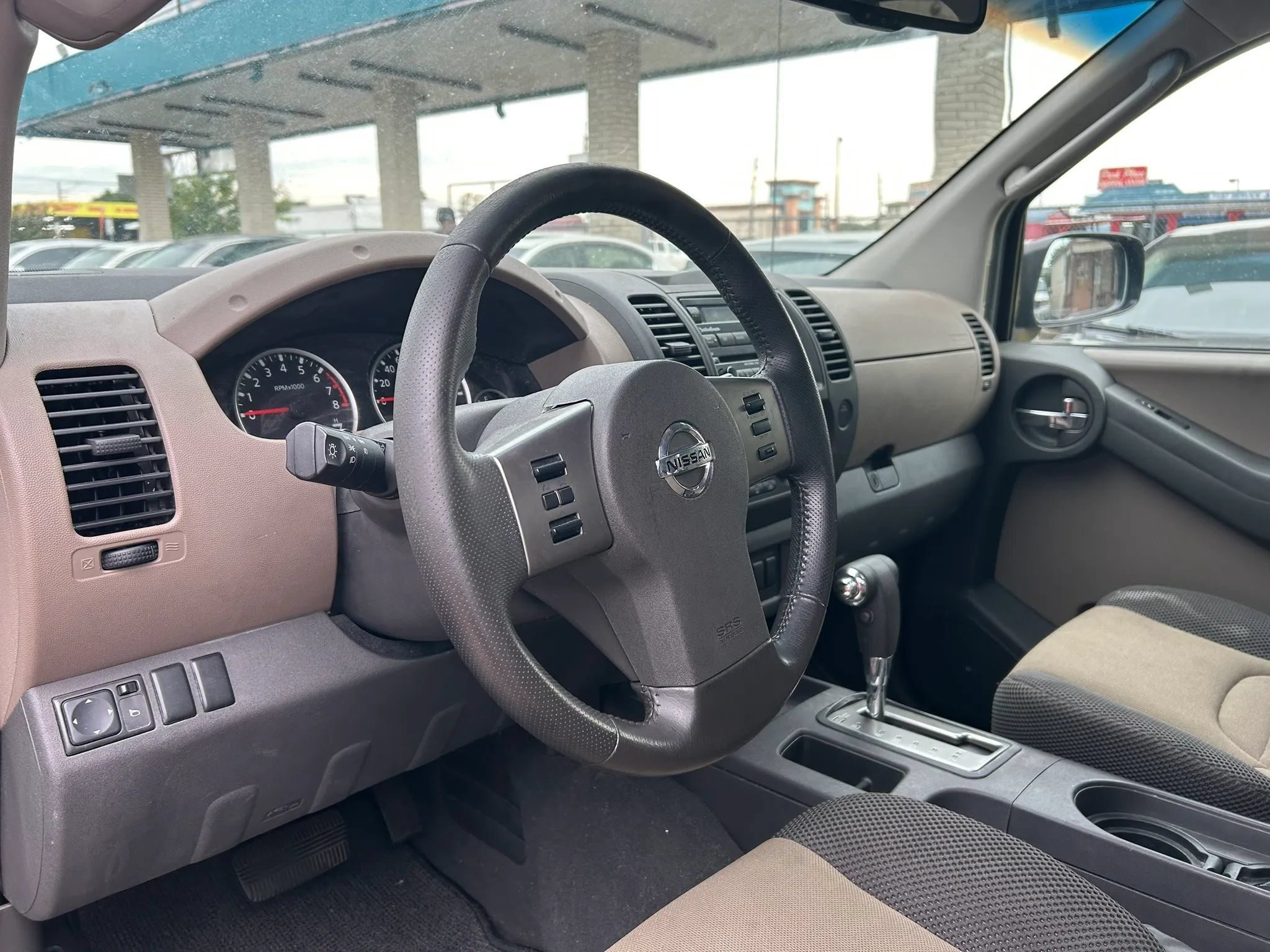 Used 2008 Nissan Xterra SE w/ Tow Pkg RWD image 4