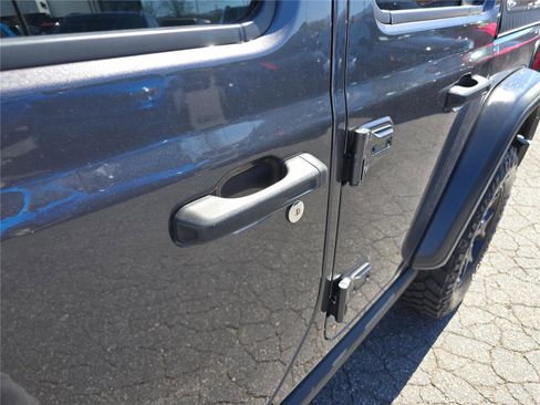 Used 2021 Jeep Wrangler Unlimited Willys image 13