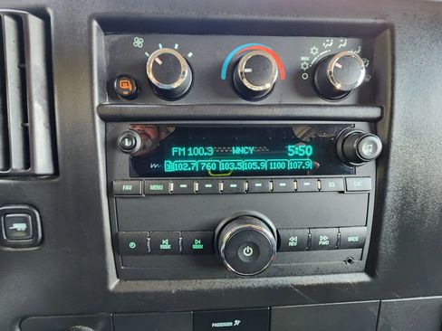 Used 2023 GMC Savana 2500 w/ Driver Convenience Package image 34