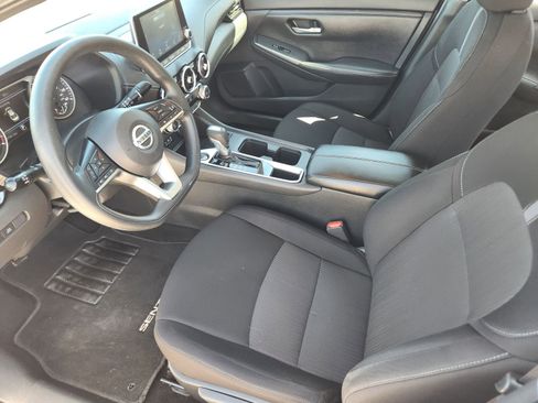 Used 2023 Nissan Sentra SV image 14