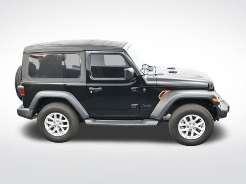 Used 2023 Jeep Wrangler Sport S image 19