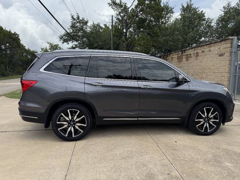 Used 2019 Honda Pilot Touring image 14