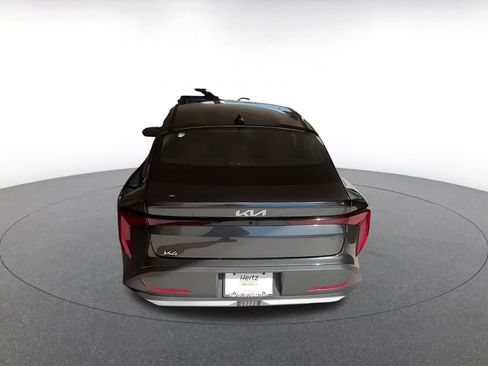 Used 2025 Kia K4 LXS image 11