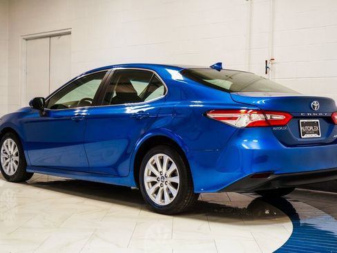 Used 2020 Toyota Camry LE image 29