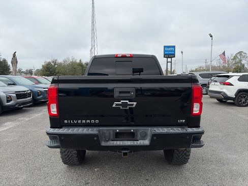 Used 2017 Chevrolet Silverado 1500 LTZ Z71 w/ LTZ Plus Package image 6