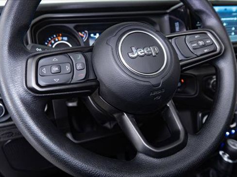 Used 2026 Jeep Gladiator Sport image 38