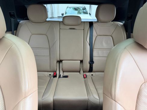 Used 2020 Porsche Cayenne image 51
