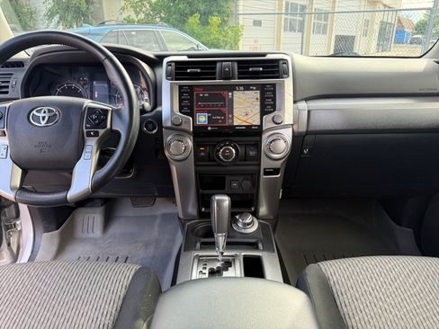 Used 2021 Toyota 4Runner SR5 AWD/4WD image 20