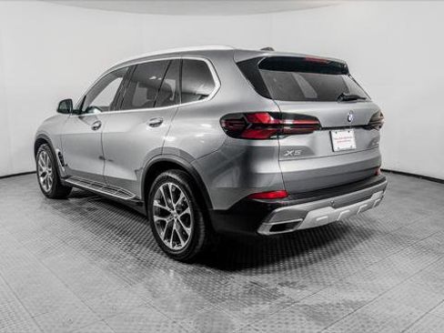 Used 2025 BMW X5 sDrive40i w/ Climate Comfort Package RWD image 6