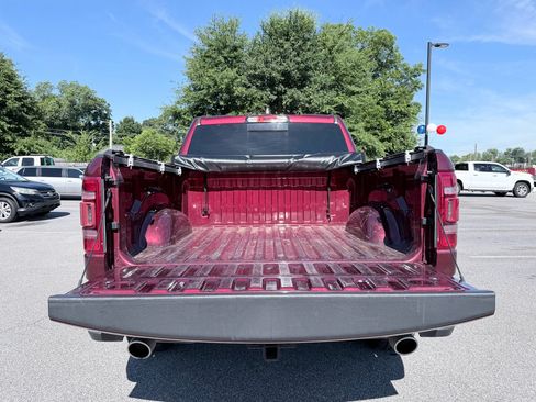 Used 2020 RAM 1500 Laramie AWD/4WD image 9