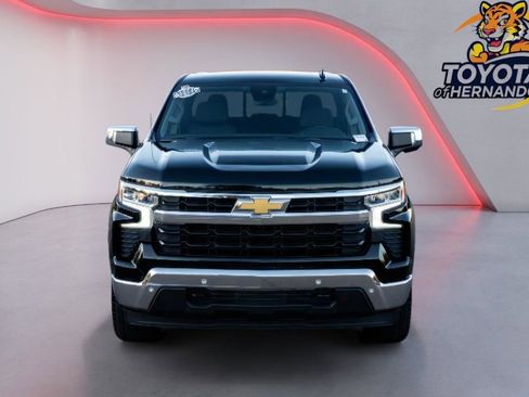 Used 2025 Chevrolet Silverado 1500 LT w/ Z71 Off-Road Package image 2