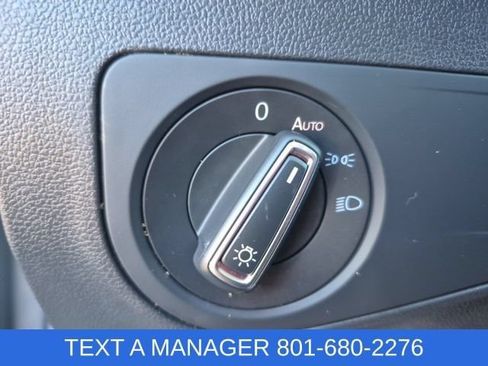 Used 2021 Volkswagen Tiguan SE w/ Panoramic Sunroof Package AWD/4WD image 33