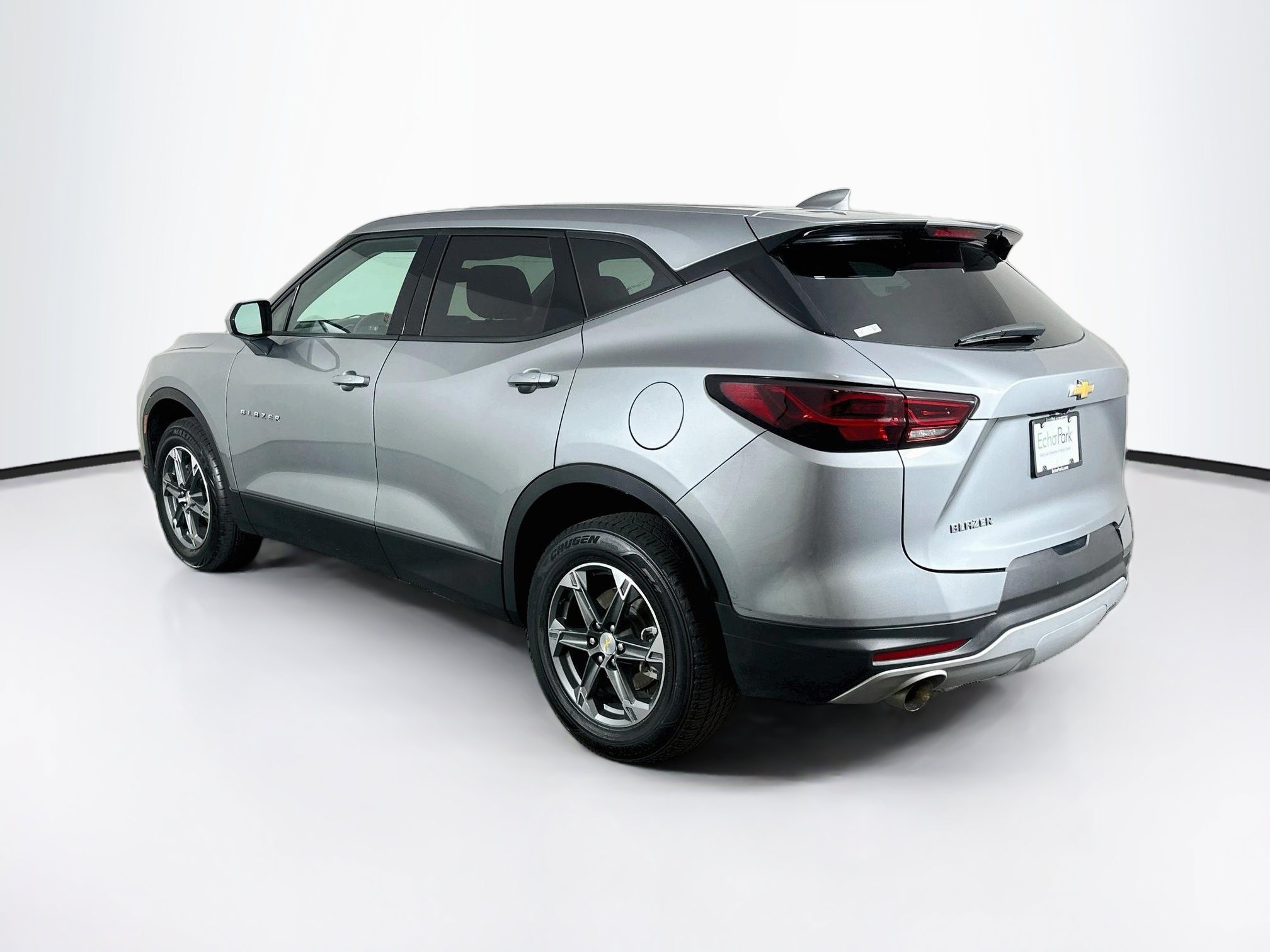 Used 2025 Chevrolet Blazer LT FWD image 5