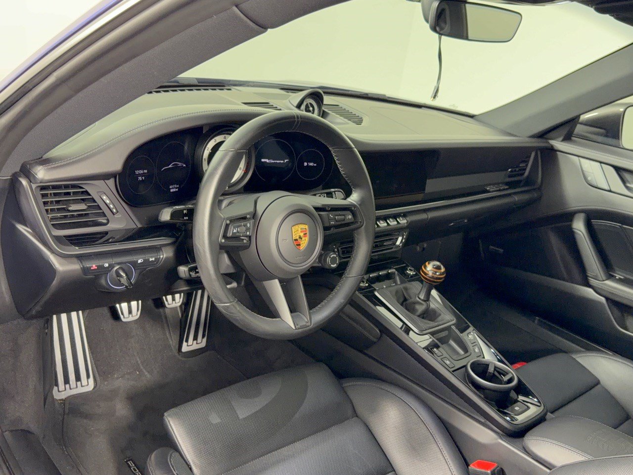 Certified 2024 Porsche 911 Carrera T RWD image 4