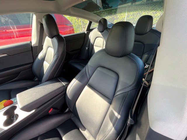 Used 2021 Tesla Model 3 Standard Range Plus RWD image 6