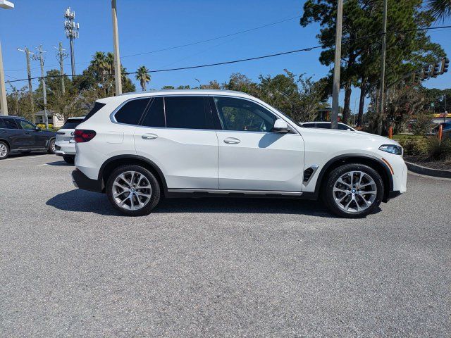 Used 2024 BMW X5 sDrive40i w/ Premium Package RWD image 4
