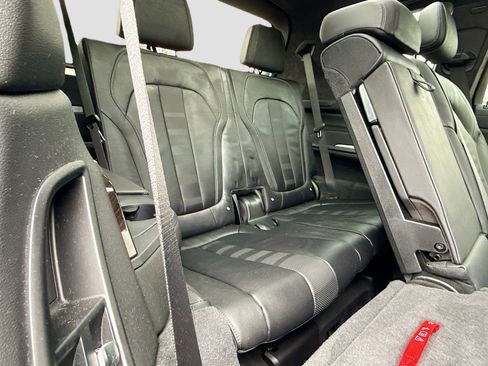 Used 2021 BMW X7 xDrive40i w/ M Sport Package image 21