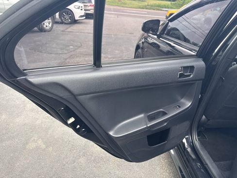 Used 2017 Mitsubishi Lancer LE FWD image 17