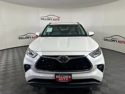 Used 2020 Toyota Highlander Limited image 12
