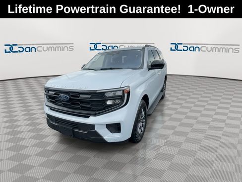 Used 2025 Ford Expedition Active AWD/4WD image 4